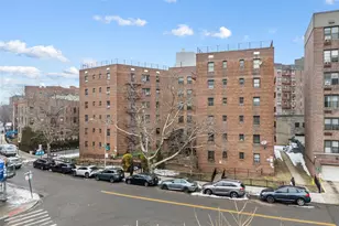 139-05 85th Dr, Briarwood, NY 11435 - Photo 3