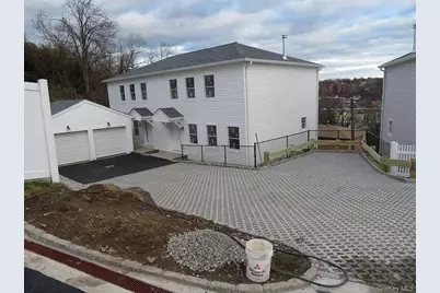 62 Gibson Place, Yonkers, NY 10705 - Photo 25