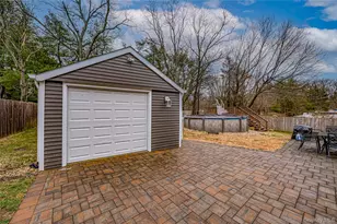 19 Fairview Pl, Hauppauge, NY 11788 - Photo 21