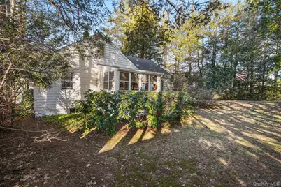 1692 Central Street, Yorktown Heights, NY 10598 - Photo 27