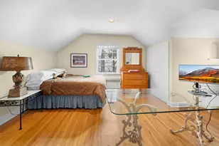 31 Bellingham Ln, Great Neck, NY 11023 - Photo 17