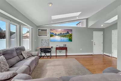 59 Lincoln Boulevard, Bethpage, NY 11714 - Photo 13