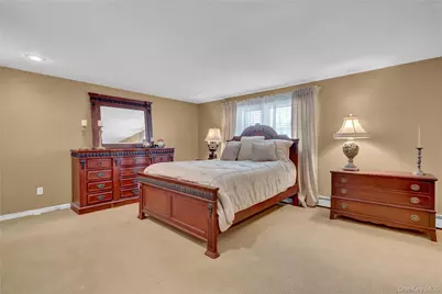 59 Lincoln Boulevard, Bethpage, NY 11714 - Photo 15