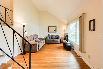 4 Edgewood Drive, Saugerties, NY 12477 - Photo 5