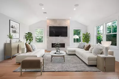 40 Hewlett Lane, Port Washington, NY 11050 - Photo 11