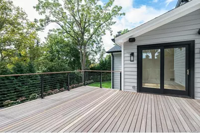 40 Hewlett Lane, Port Washington, NY 11050 - Photo 29