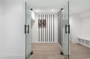 40 Hewlett Ln, Port Washington, NY 11050 - Photo 23