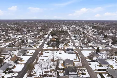 35 Weston Avenue, Deer Park, NY 11729 - Photo 29