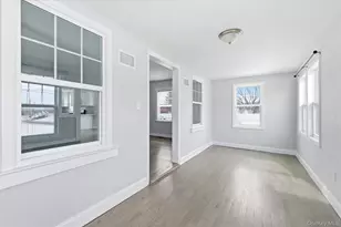 35 Weston Ave, Deer Park, NY 11729 - Photo 7