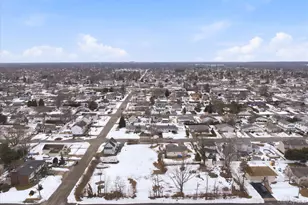 35 Weston Ave, Deer Park, NY 11729 - Photo 31