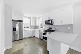 35 Weston Ave, Deer Park, NY 11729 - Photo 15