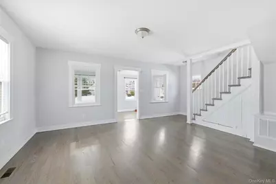 35 Weston Avenue, Deer Park, NY 11729 - Photo 9