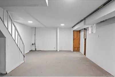 17949 Zoller Road, Jamaica, NY 11434 - Photo 15