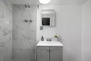 179-49 Zoller Rd, Jamaica, NY 11434 - Photo 17