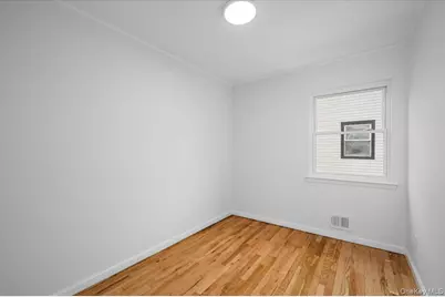 17949 Zoller Road, Jamaica, NY 11434 - Photo 13