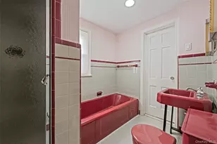 15 Seeley Ct, Malverne, NY 11565 - Photo 29