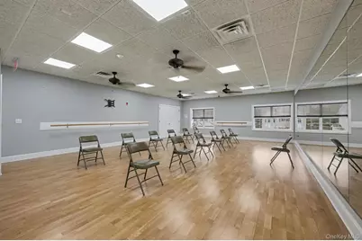 394 Spring Drive, East Meadow, NY 11554 - Photo 31