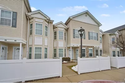 394 Spring Drive, East Meadow, NY 11554 - Photo 3