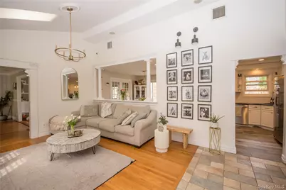 27 Ferndale Avenue, Miller Place, NY 11764 - Photo 5