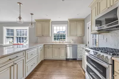 7 Rutgers Place, Merrick, NY 11566 - Photo 7