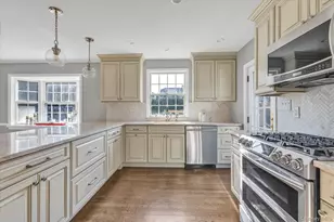 7 Rutgers Pl, Merrick, NY 11566 - Photo 7