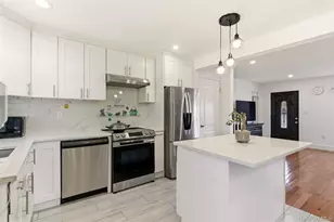 557 Woodbury Rd, Plainview, NY 11803 - Photo 13