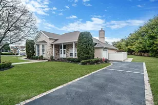 120 Cranberry Ct, Melville, NY 11747 - Photo 37