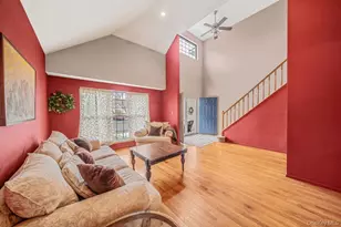 120 Cranberry Ct, Melville, NY 11747 - Photo 7