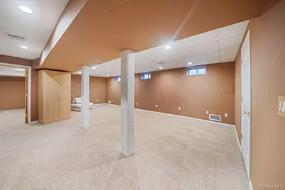 120 Cranberry Court, Melville, NY 11747 - Photo 31