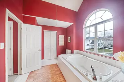 120 Cranberry Court, Melville, NY 11747 - Photo 29