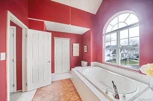 120 Cranberry Ct, Melville, NY 11747 - Photo 29