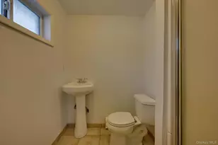 15 Snapper Ct, Lindenhurst, NY 11757 - Photo 19