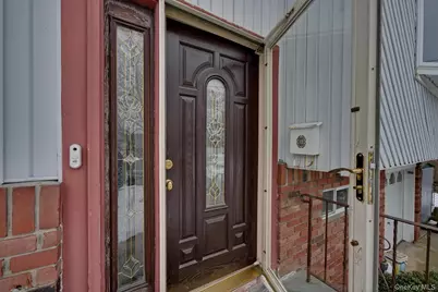 15 Snapper Court, Lindenhurst, NY 11757 - Photo 3