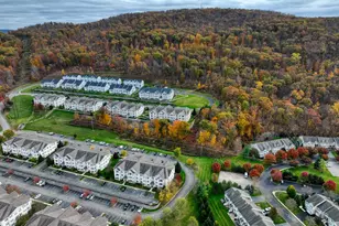 919 Saratoga Ln, Fishkill, NY 12524 - Photo 3