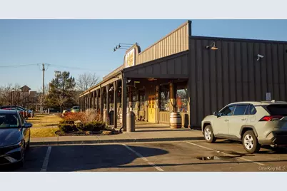 919 Saratoga Lane, Fishkill, NY 12524 - Photo 45