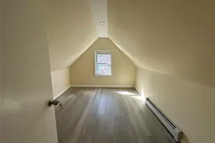 61-12 160th St, Fresh Meadows, NY 11365 - Photo 7