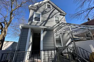 61-12 160th St, Fresh Meadows, NY 11365 - Photo 3