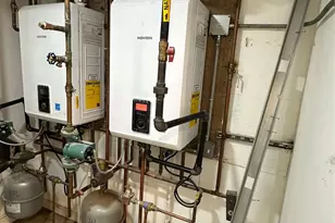 61-12 160th St, Fresh Meadows, NY 11365 - Photo 15