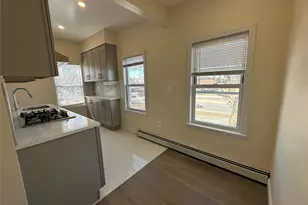 61-12 160th St, Fresh Meadows, NY 11365 - Photo 13