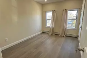 61-12 160th St, Fresh Meadows, NY 11365 - Photo 5