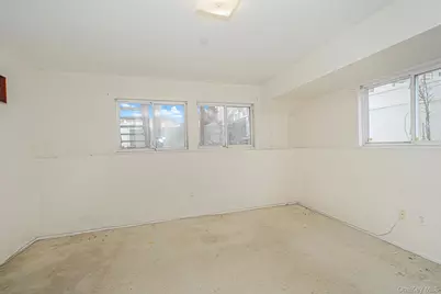 61 Merivale Lane, New York, NY 10304 - Photo 5