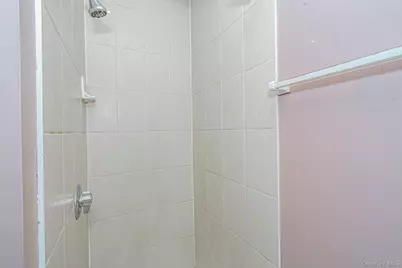 61 Merivale Lane, New York, NY 10304 - Photo 19