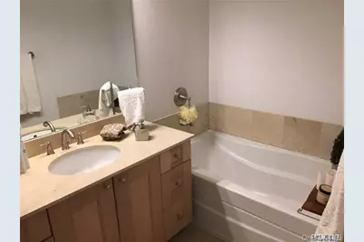 337 Park Crescent, College Point, NY 11356 - Photo 9