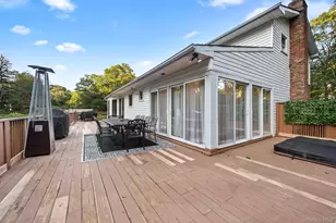 461 Wolf Hill Rd, Dix Hills, NY 11746 - Photo 31