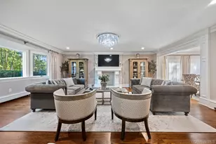 461 Wolf Hill Rd, Dix Hills, NY 11746 - Photo 7