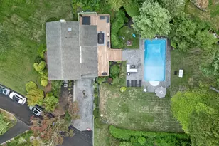 461 Wolf Hill Rd, Dix Hills, NY 11746 - Photo 37