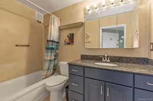 7-25 166, Whitestone, NY 11357 - Photo 9