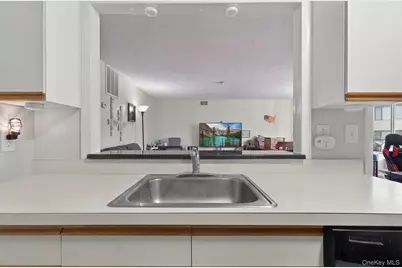 15 Kings Court, Nanuet, NY 10954 - Photo 11