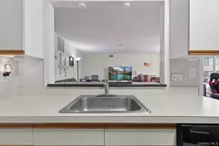 15 Kings Ct, Nanuet, NY 10954 - Photo 11