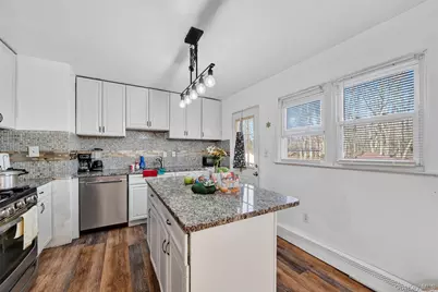 129 Vails Gate Heights Drive, New Windsor, NY 12553 - Photo 15